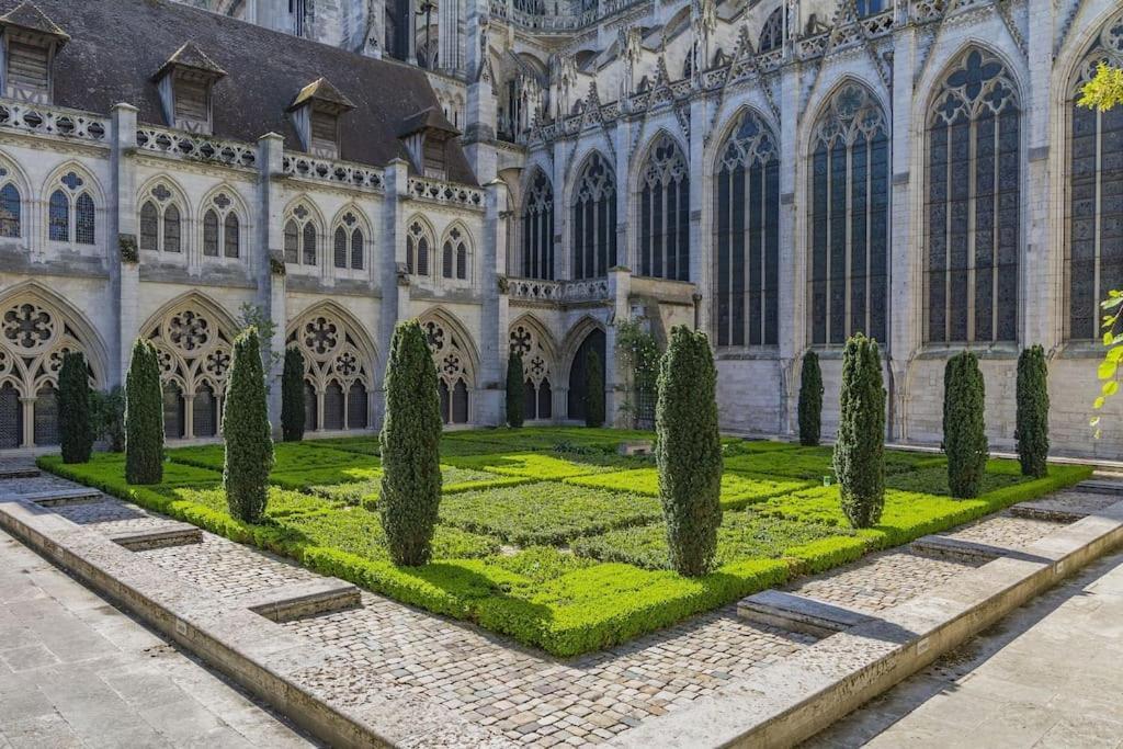 Yser Rouen Bagian luar foto